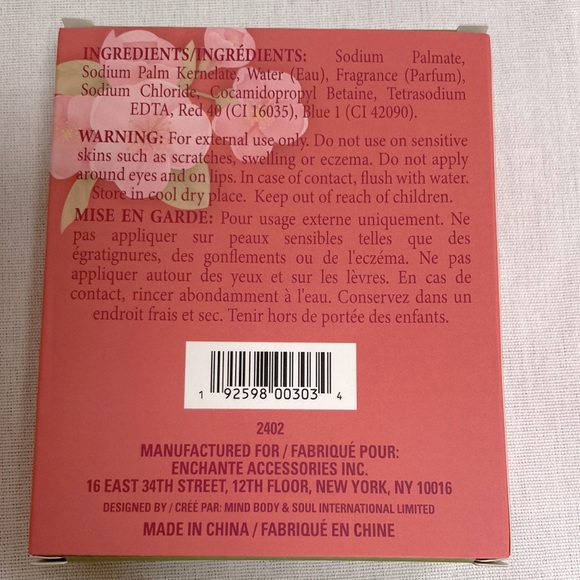 CHERRY BLOSSOM Soap with Crochet Scrubbie Washcloth Gift Set 5 inch Round - Picture 7 of 9